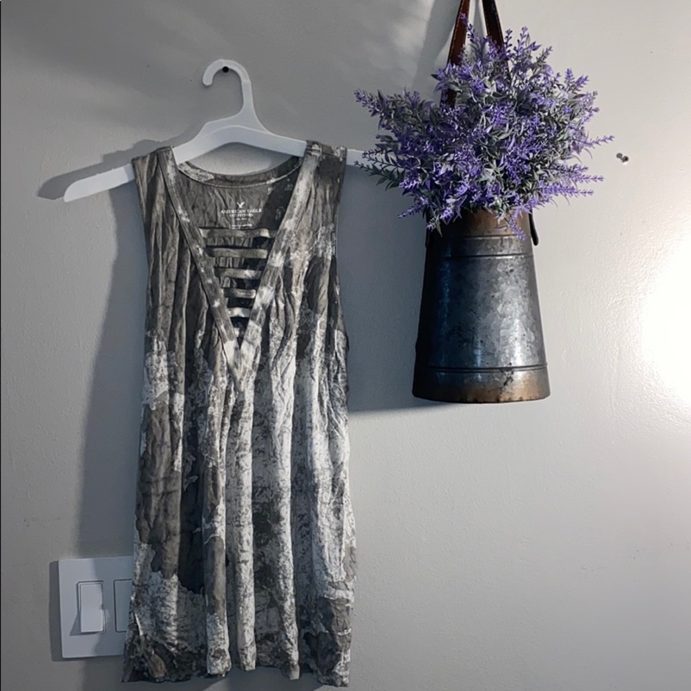 AEO Marble Tank